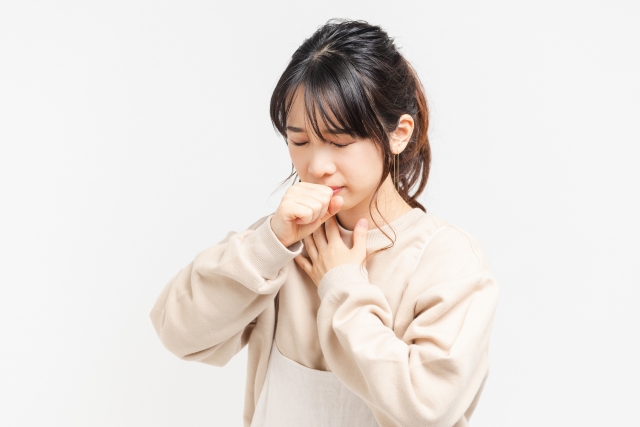 アトピー咳嗽が原因？痰が出ない咳が止まらないときに知っておきたいこと